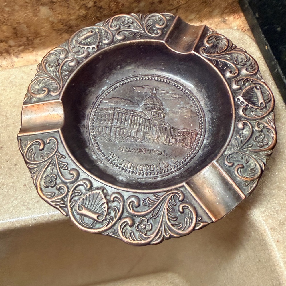 Vintage Copper-Tone‎ Washington D.C. Capitol Ashtray